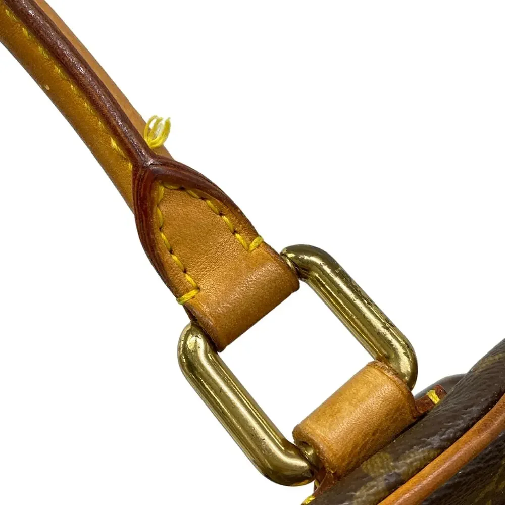 Louis Vuitton Manhattan PM Monogram Handbag M40026
